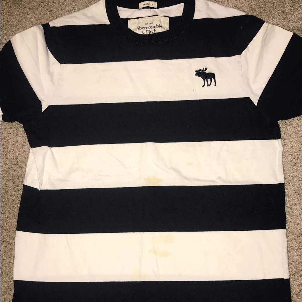 Abercrombie & Fitch Tee